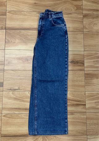 Vaqueros tiro alto rectos