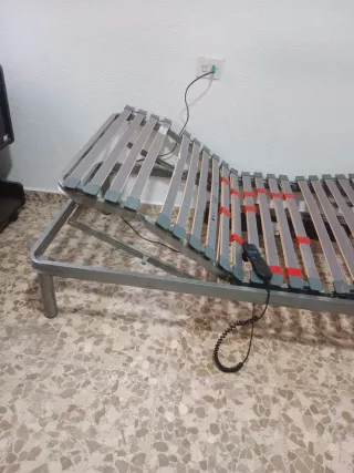 Cama eléctrica motorizada
