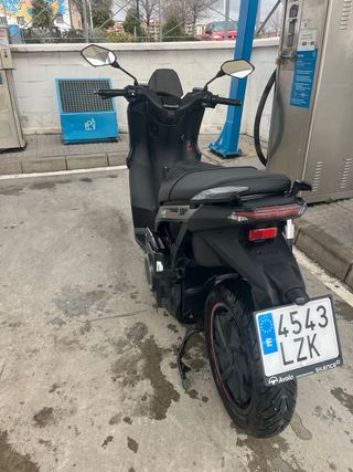 Moto Eléctrica Scooter Gris