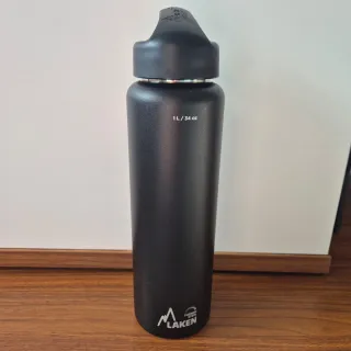 Laken Termo 1L Negro