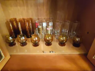 Juego Vasos Tubo y Copas Licor Cristal Marrón