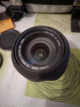 Canon EOS 60D + Sigma 18-200 + Flash Metz