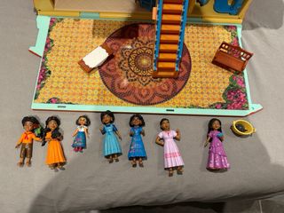 Casa de Muñecas Encanto