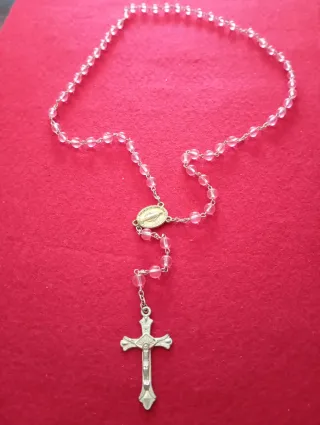 Rosario con croce e medaglia