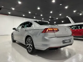 Volkswagen Passat Executive 2.0TDi 150cv 2020