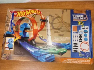 Hot Wheels Track Builder System 35+