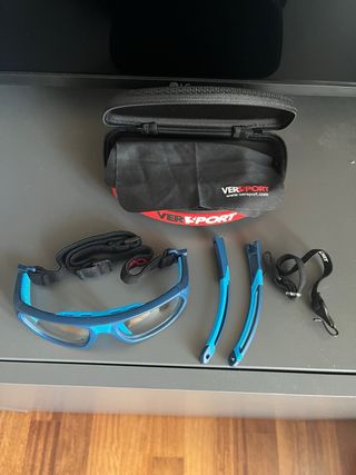 Occhiali sportivi Versport blu nuovi