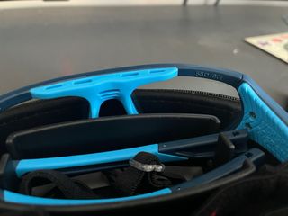 Occhiali sportivi Versport blu nuovi