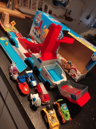 Camión Patrulla Canina True Metal