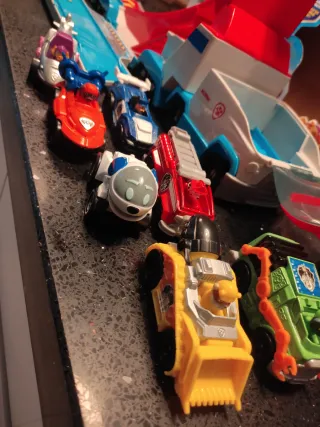 Camión Patrulla Canina True Metal