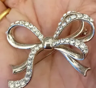 Spilla vintage fiocco strass argento