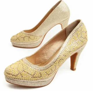 Zapatos dorados tacón talla 38 sin estrenar