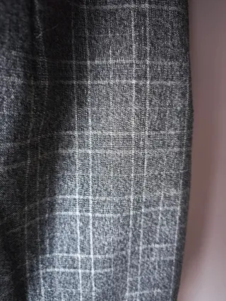 Falda mini de cuadros gris