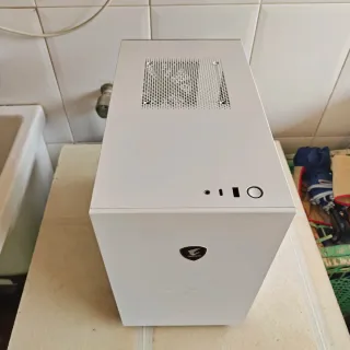 Caja de PC NZXT Blanca