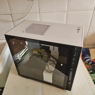 Caja de PC NZXT Blanca