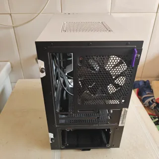 Caja de PC NZXT Blanca