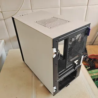 Caja de PC NZXT Blanca