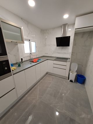 Baños y cocinas: reformas económicas