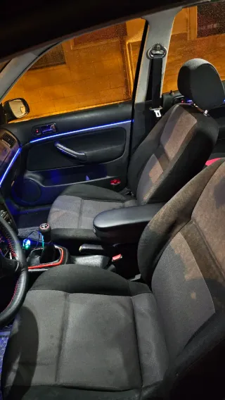 Volkswagen Golf  4 2004