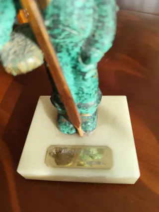 Figura de bronce ARRENTZALE