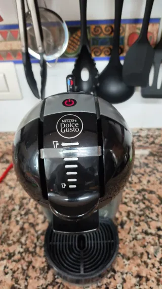 Cafetera Nescafé Dolce Gusto Negra