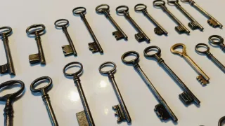 Lote 40 llaves antiguas