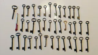 Lote 40 llaves antiguas