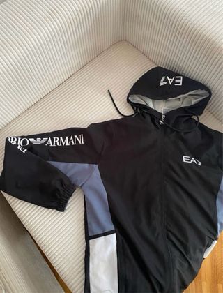 Chaqueta EA7 Emporio Armani Negra Hombre