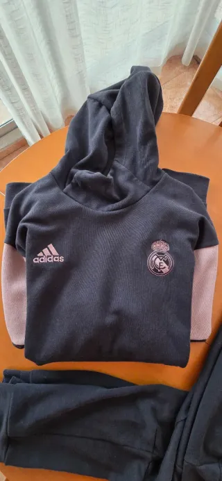 Chándal Real Madrid talla L