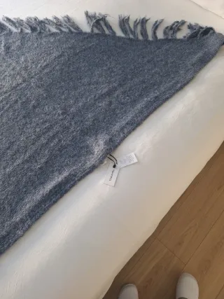 Estola pico lana Tintoretto gris sin estrenar.