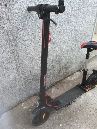 Patinete eléctrico con asiento