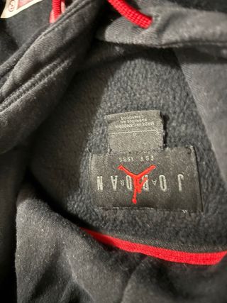 Felpa Jordan Nera e Rossa