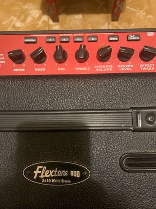 Amplificador Line 6 Flextone Duo 2x50W Stereo