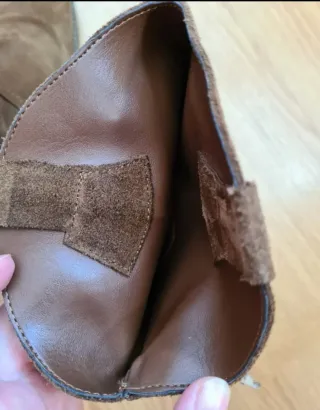 Botines ante tacón marrón