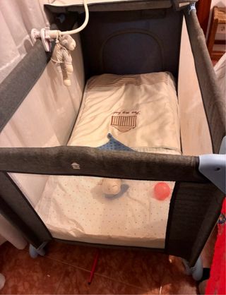 Cuna de viaje plegable