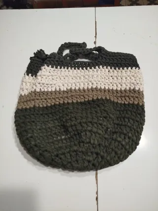 Bolso tejido hecho a mano
