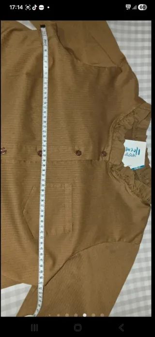 Camisa camel cuello y puños con tablitas