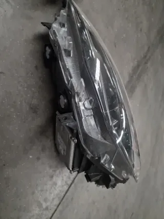 Faro Seat Ibiza y Arona