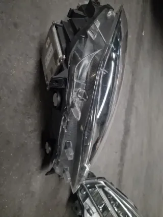 Faro Seat Ibiza y Arona