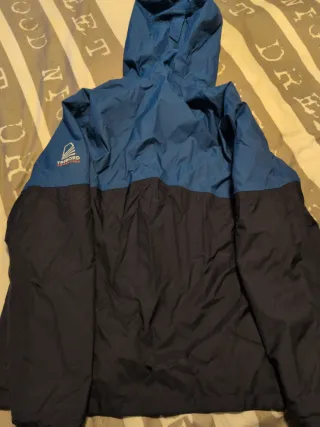 Chubasquero niño Tribord azul y negro