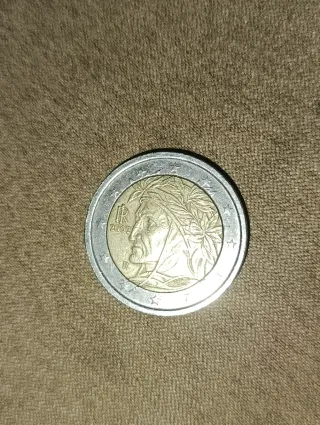 Monedas exclusivas de diferentes países