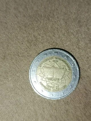 Monedas exclusivas de diferentes países