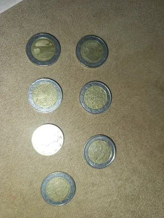 Monedas exclusivas de diferentes países