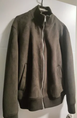 Chaqueta Zara ante hombre verde oliva