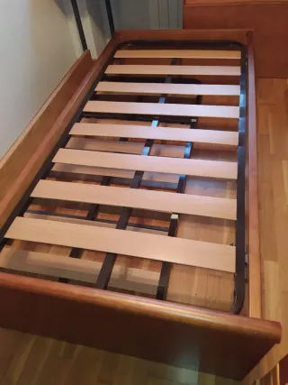 Cama nido de madera maciza y dos somieres de 90 cm