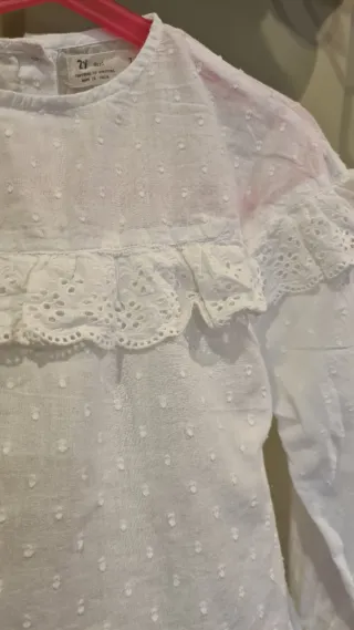 Camisa branca com bordado inglês ZY Tam 7-8 A