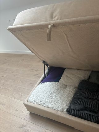 Puff beige con almacenaje