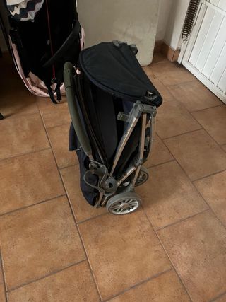 Silla de paseo Boop plegable y en muy buen estado