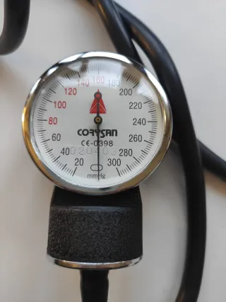 Aparato Tensión Corysan con Estetoscopio