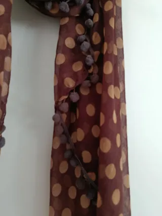 Pañuelo mujer lunares marrón y dorado